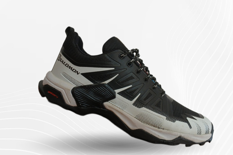 کتونی ورزشی